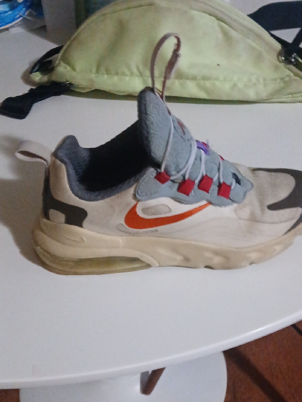 Travis SCOTT AIR MAX 270 13.5C PREK Sneakers with Orange Swoosh - Gray & Cream